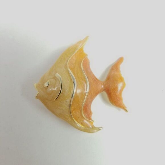 Vintage Orange Yellow Enamel Angel Fish Shape Brooch, Retro Animal Lapel Pin - Picture 6 of 6
